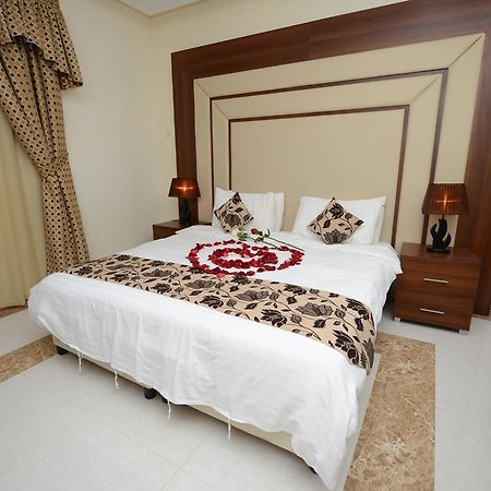 Hotelier Suites Riade Exterior foto